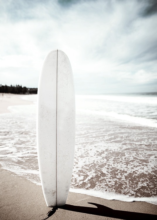 – Poster of a surfboard in front of a beach 