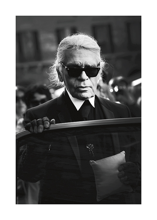  – Black and white photograph of Karl Lagerfeld, a fashion designer