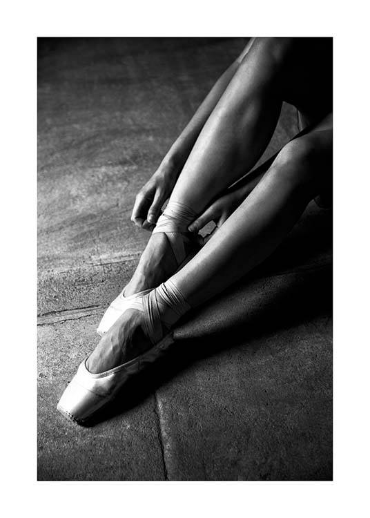 Ballerina Dancer No3 Poster / Black & white at Desenio AB (3807)